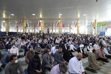 امام جمعه موقت زاهدان: مردم ایران اهل مقاومت و ایستادگی هستند