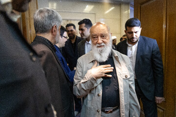 مهدی چمران در مراسم گرامیداشت شهید علی لاریجانی و فرزندش