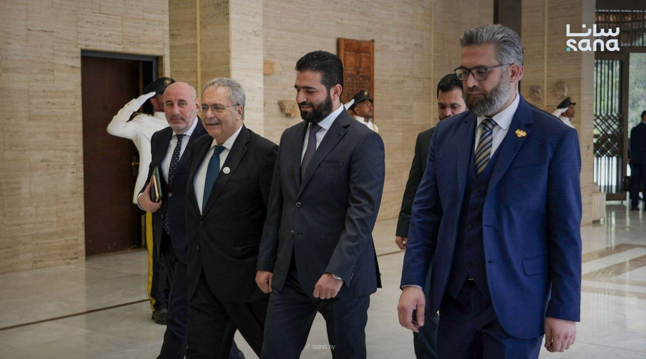 استقبال احمد الشرع از نخست‌وزیر لبنان در دمشق