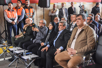 آیین افتتاح ۵ پروژه در حوزه راهداری و حمل و نقل جاده ای استان  سمنان و پل زیرگذر شهدای وحدت روستای خیرآباد در سفر وزیر راه و شهرسازی به سمنان