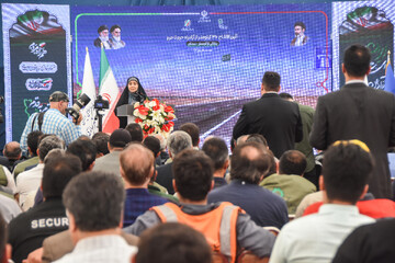 سخنرانی فرزانه صادق وزیر راه و شهرسازی در آیین افتتاح 36 کیلومتر از آزادراه حرم تا حرم در سمنان