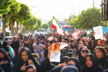تشییع پیکر شهیده آسیه شهرآزاد - بوشهر