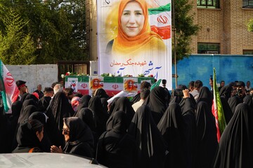 تشییع پیکر شهیده آسیه شهرآزاد - بوشهر