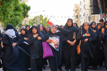 تشییع پیکر شهیده آسیه شهرآزاد - بوشهر