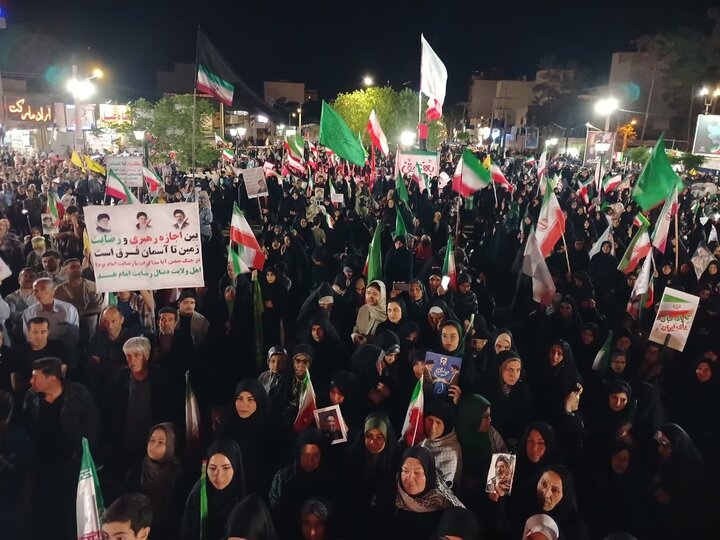 اتکای توان دفاعی کشور به دانش بومی و تولید داخل/ ملت اجازه شکاف و تفرقه را نخواهد داد