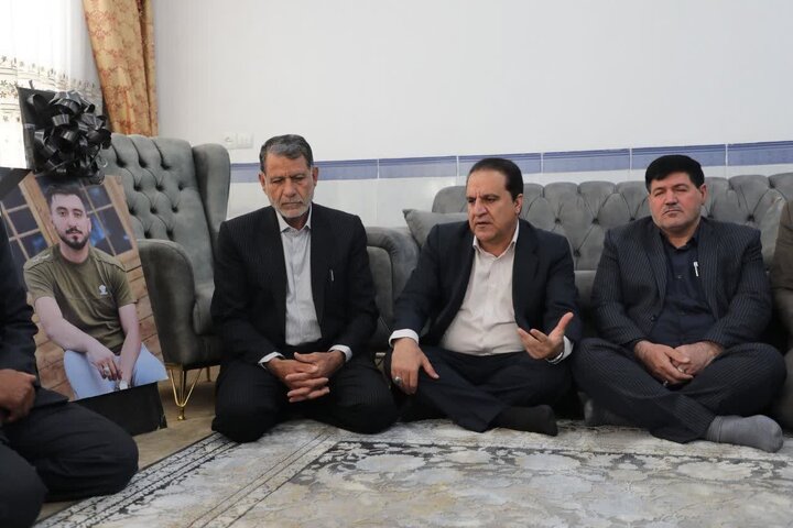 استاندار ایلام: شهدا مهم‌ترین مولفه‌ قدرت جمهوری اسلامی ایران هستند