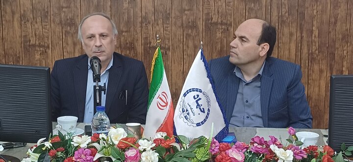 لزوم بهره‌گیری از ظرفیت دانشجویان دکترا و پسادکترا در جهاددانشگاهی استان سمنان