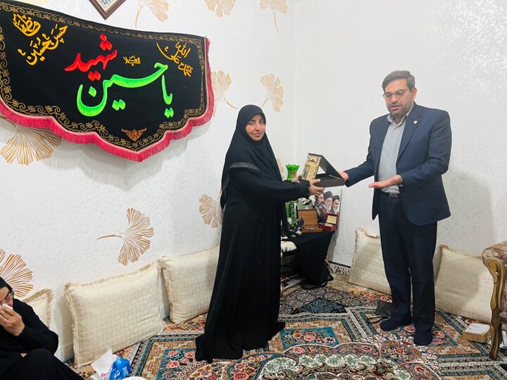 رئیس جهاددانشگاهی فارس: جانفشانی شهدا گشاینده مسیرهای نوین پیشرفت و ثبات برای کشور است