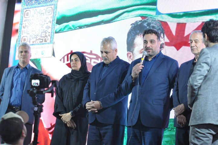 احسان حدادی: اگر آمریکا خوب بود آنجا می‌ماندم