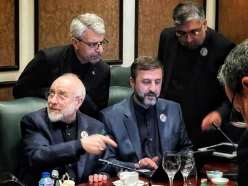 نماینده کرمان: تخریب تیم مذاکره کننده تضعیف موضع رسمی کشور است