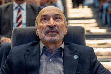 محمدحسین امید، رییس دانشگاه تهران در آیین گرامیداشت یاد و خاطره شهید دکتر علی لاریجانی و شهید سید کمال خرازی