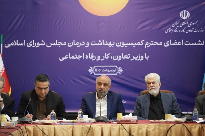 وزیر رفاه: مشکلی در تأمین نیازهای دارویی کشور وجود ندارد