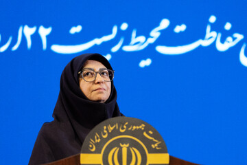سخنرانی شینا انصاری، رییس سازمان محیط زیست در نشست خبری سخنگوی دولت