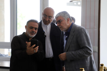 بازدید رئیس بنیاد مسکن کشور از مناطق آسیب دیده در کرمانشاه