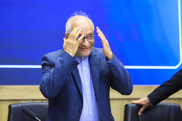 سیدحسین مرعشی ،دبیرکل حزب کارگزاران سازندگی ایران و استاندار سابق کرمان در نشست هم‌اندیشی تداوم توسعه در شرایط بحران - کرمان