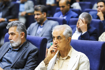 نشست هم‌اندیشی تداوم توسعه در شرایط بحران - کرمان