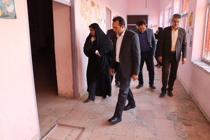 بازدید رئیس قرارگاه عدالت تربیتی وزارت آموزش و پرورش از مدارس آسیب‌دیده کرمان