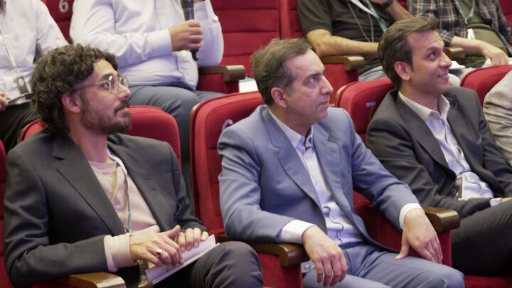 از «سربازان ۱۵ روزه وطن» تا نمایش گردآفرید و چند داستان دیگر