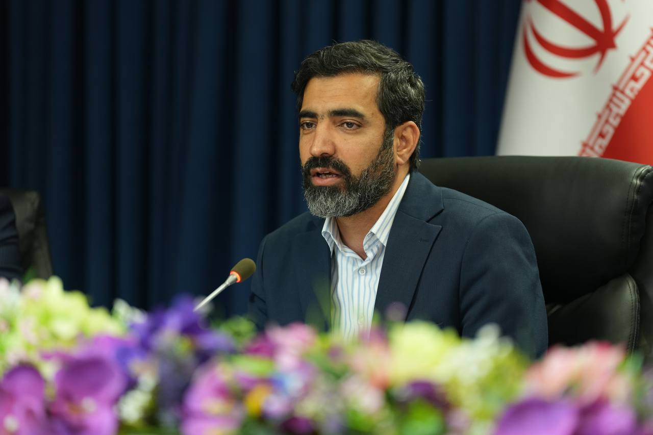 تاکید اسکندری بر توسعه بانکداری هوشمند و حمایت از تولید ملی در بانک صادرات