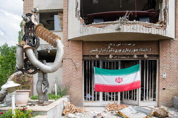همایش «امر ملی و جنگ»