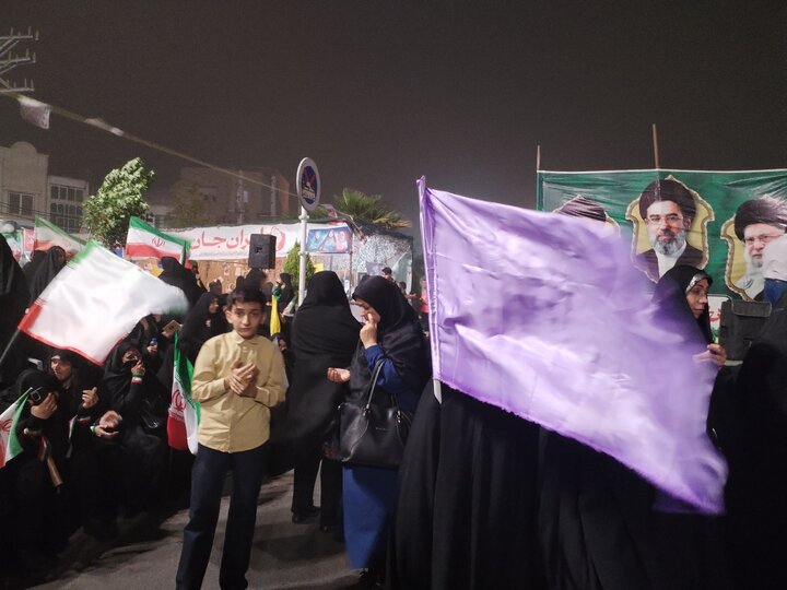  مشت‌هایی که زیر گردوغبار و طوفان هم نلرزید/ فریاد «انتقام با فرمان خامنه‌ای» در پیشوا 