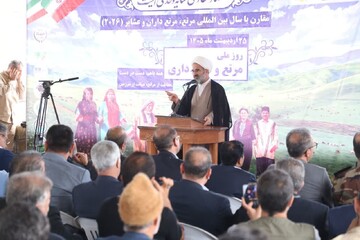 عشایر در زمان پهلوی سرکوب می شدند ولی امروز از کشور دفاع می کنند