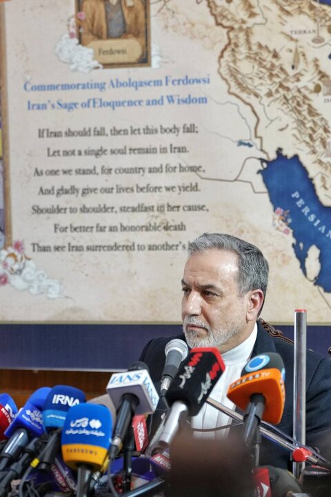 عراقچی: آمریکا در یک سردرگمی به سر می‌برد و هیچ طرحی برای پایان جنگ ندارد