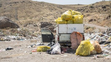 بلاتکلیفی ۱۵ ساله سایت جدید زباله خلخال/ کرنو همچنان پذیرای روزانه بیش از ۵۰ تن پسماند