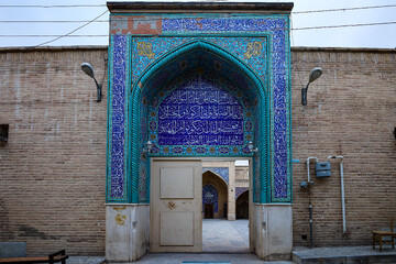 مسجد جامع شهرکرد یکی از بناهای تاریخی و جاهای دیدنی شهر کرد و استان چهارمحال بختیاری است که به فرمان «حاج محمدرضا خان» در قرن ۱۳ هجری قمری در مساحتی نزدیک به ۲۵۰۰ متر مربع احداث شده است.