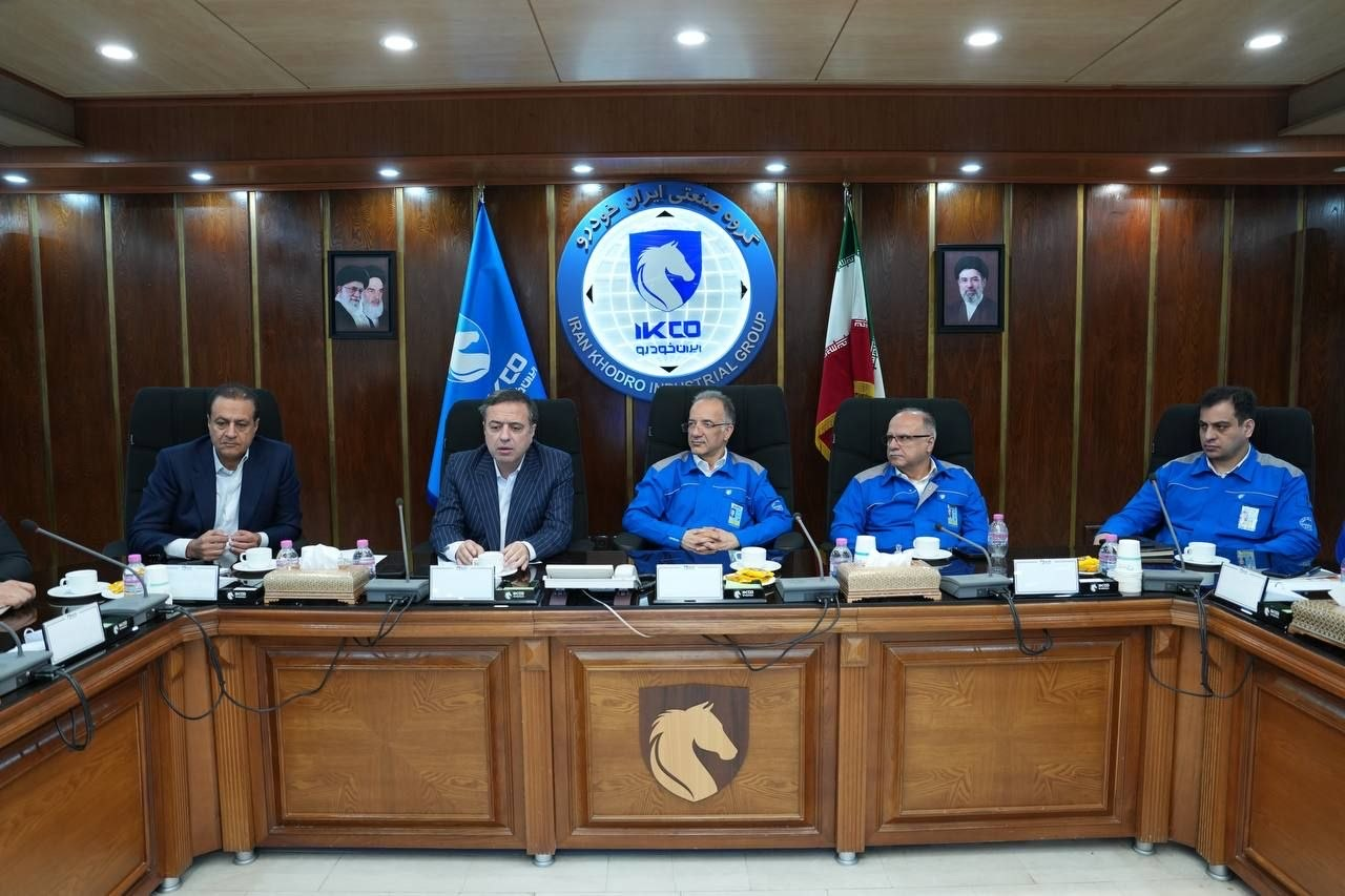 ترسیم دورنمای راهبردی در همکاری بانک صادرات ایران با گروه صنعتی ایرانخودرو
