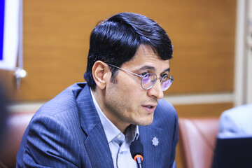 سخنرانی مرتضی هاشمیان ، رئیس دانشگاه علوم پزشکی در نشست خبری دانشگاه علوم پزشکی کرمان به مناسبت‌ هفته سلامت
