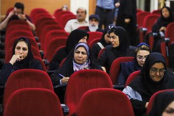 نشست خبری دانشگاه علوم پزشکی کرمان به مناسبت‌ هفته سلامت