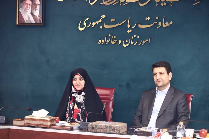زنان از قطعی شبکه اینترنت بیشترین صدمه را دیده‌اند