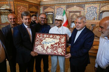 بازدید سید رضا صالحی امیری، وزیر میراث فرهنگی، گردشگری و صنایع دستی از تالار اشرف