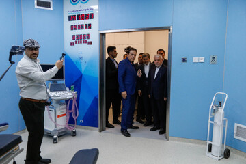 بازدید سید رضا صالحی امیری، وزیر میراث فرهنگی، گردشگری و صنایع دستی از شهرک سلامت