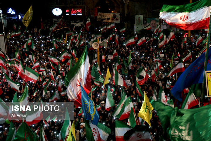 سپاه: تیم دیپلماسی نیازمند پشتیبانی در تجمعات شبانه تا پیروزی نهایی است