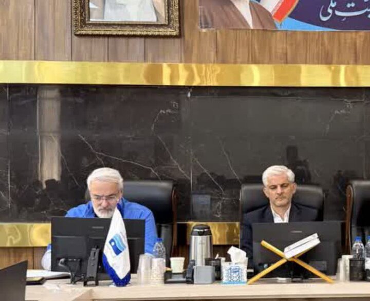عزم همگانی برای پیشگیری از حریق جنگل‌ها و مراتع در لرستان ضروری است