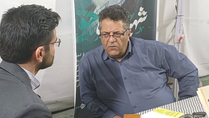 نسخه هایی که در خیابان پیچیده می شود!