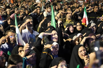 اجتماع بزرگ جهادگران خراسان جنوبی بزرگداشت رهبر شهید و شهدای جنگ خدمت