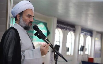 امام جمعه زاهدان: ایمان و توکل، رمز پیروزی ملت ایران است