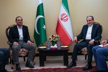 رایزنی چندین ساعته فرمانده ارتش پاکستان با عراقچی