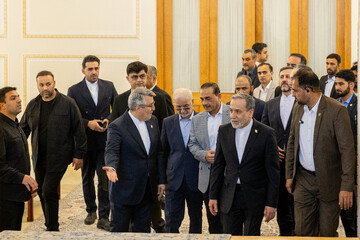 دیدار فیلد مارشال «سید عاصم منیر» فرمانده ارتش پاکستان با سیدعباس عراقچی، وزیر امورخارجه