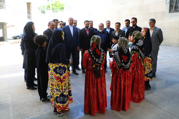 حضور منوچهر حبیبی استاندار کرمانشاه در برگزاری همایش روابط عمومی های استان کرمانشاه