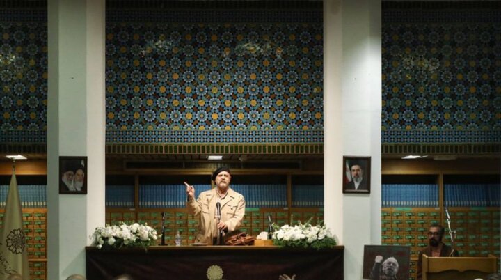 مردی که همه زندگی را وقف شاهنامه کرد
