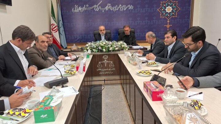 دادستان اردبیل: برخورد با هر نوع گران‌فروشی تقویت شود