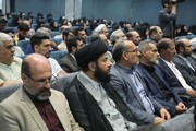 ۲۶۰ معلم برگزیده مدارس غیر دولتی در قم تجلیل شدند