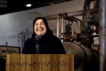 نشست خبری فاطمه مهاجرانی، سخنگوی دولت در باغ‌ موزه دفاع مقدس