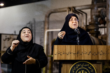 نشست خبری فاطمه مهاجرانی، سخنگوی دولت در باغ‌ موزه دفاع مقدس