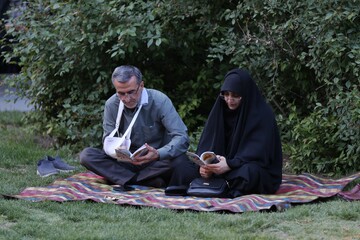 نجوای بندگی در ضیافت عرفه همدان