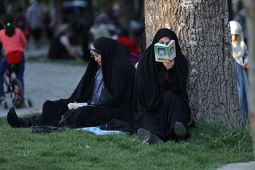 نجوای بندگی در ضیافت عرفه همدان